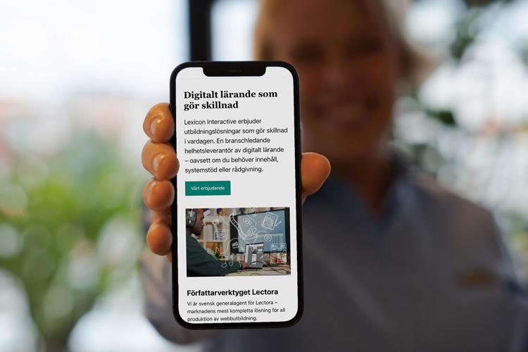 Visar mobil med "Digitalt lärande som gör skillnad"