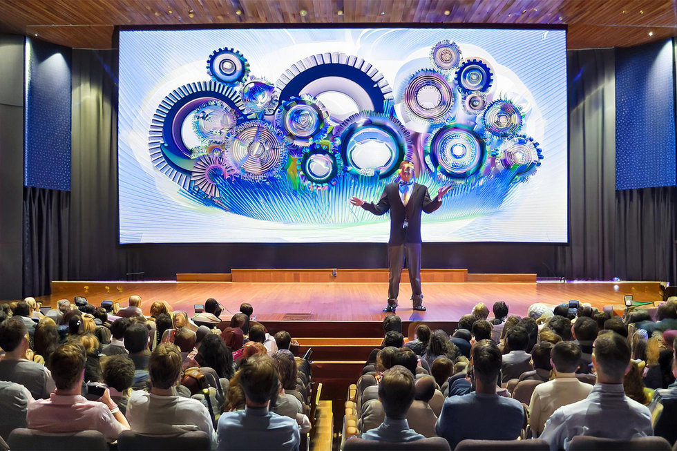 AI-genererad bild; Donald H Taylors delade sina insikter på Learning Conference