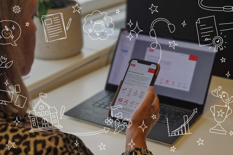 dator och mobil visar Lectora