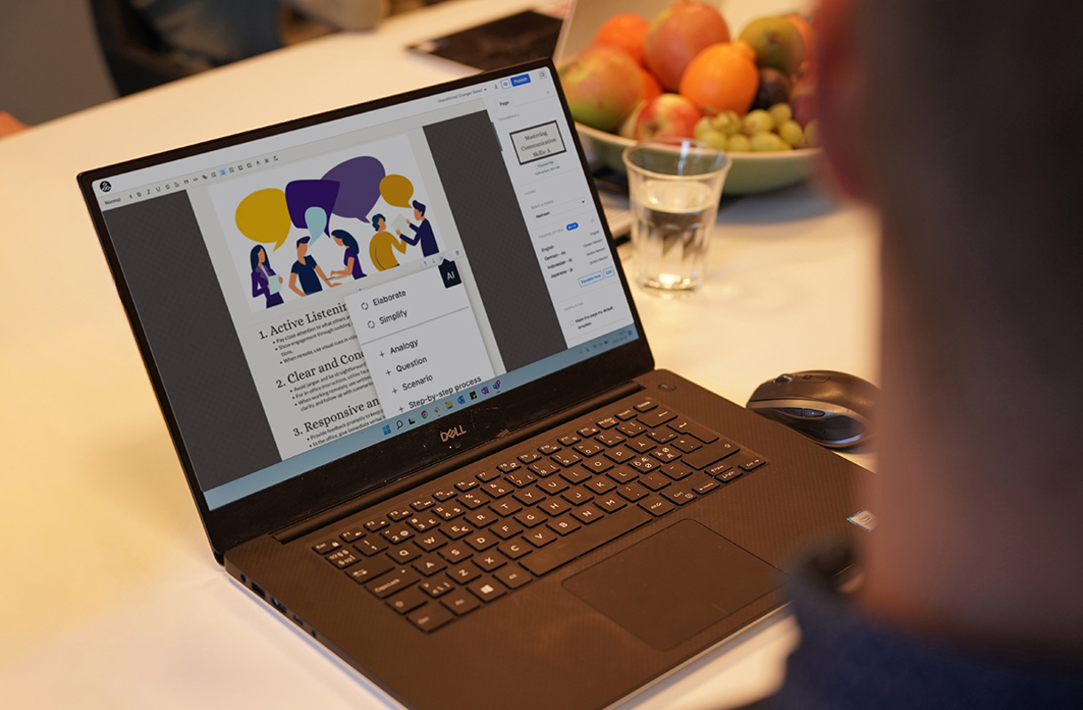 Laptop med MicroBuilder öppet