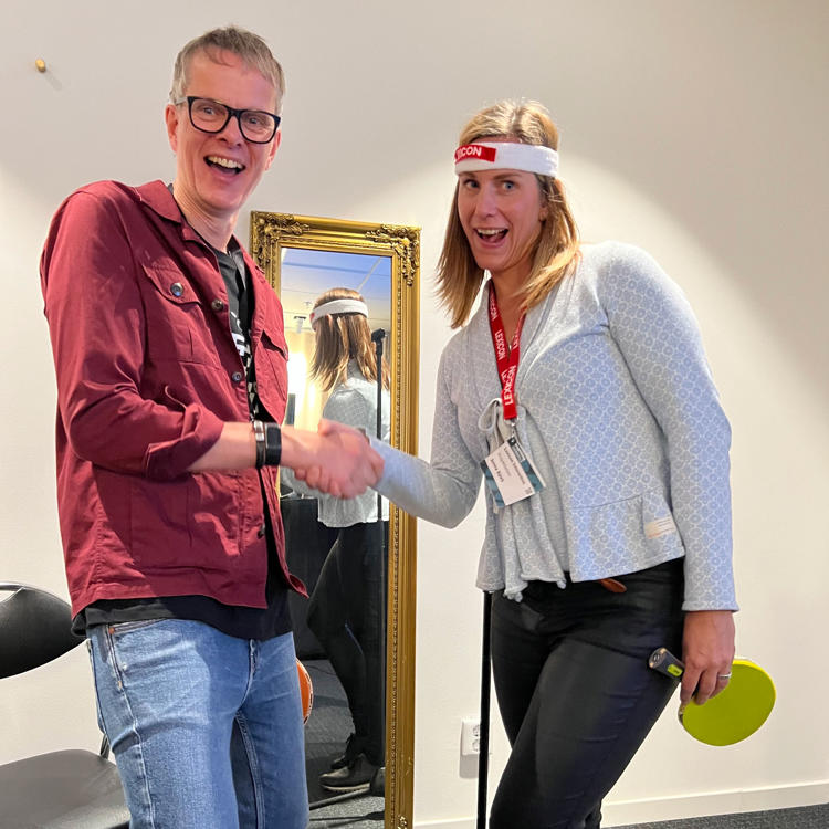 Jenny Björk och Magnus Lundén pitchade pingis på Learning Conference